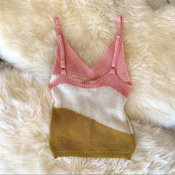 💗 Color Block Knit Top 💗 - Picture 4 of 4